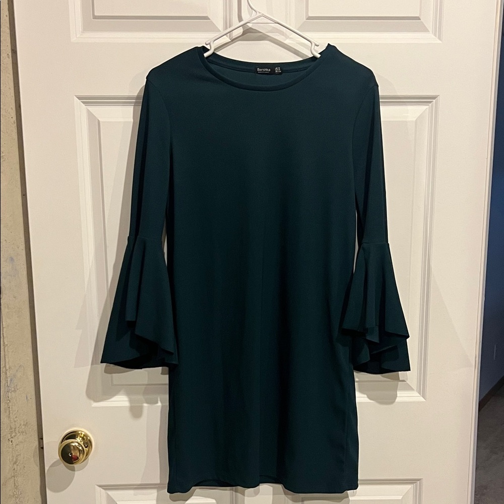Elegant Flare Sleeve Dress